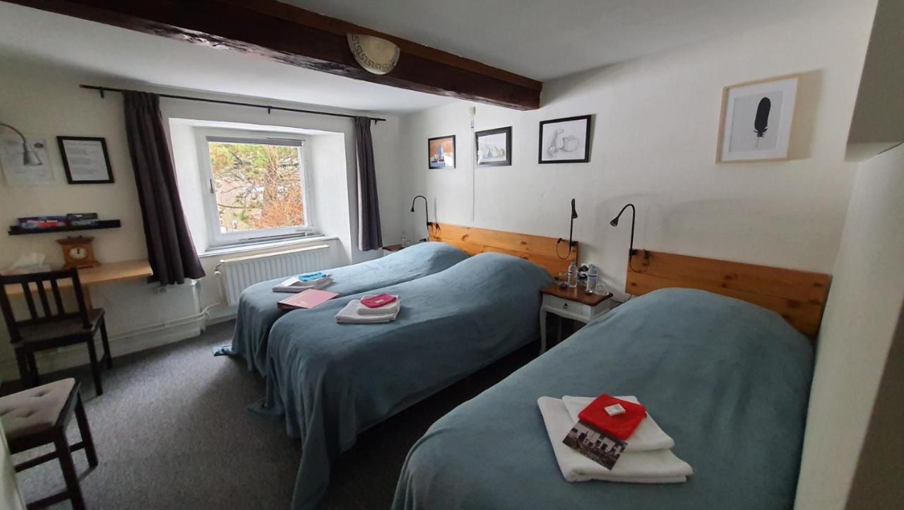 La Fermette Blanche Bed & Breakfast Nadrin Exterior photo